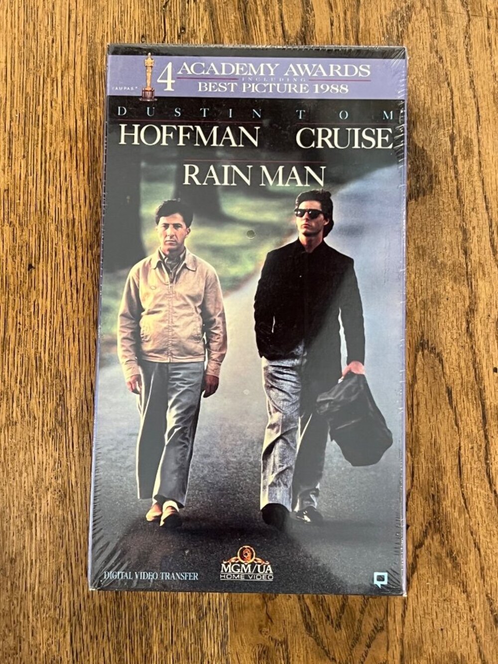 Rain Man 1988 Movie VHS Academy Award Best Picture Dustin Hoffman Tom Cruise New